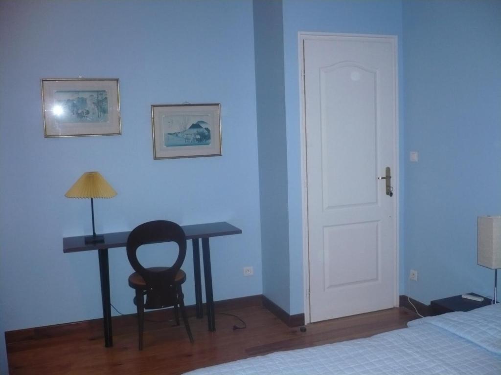 Les Convertigues Montjoire Room photo